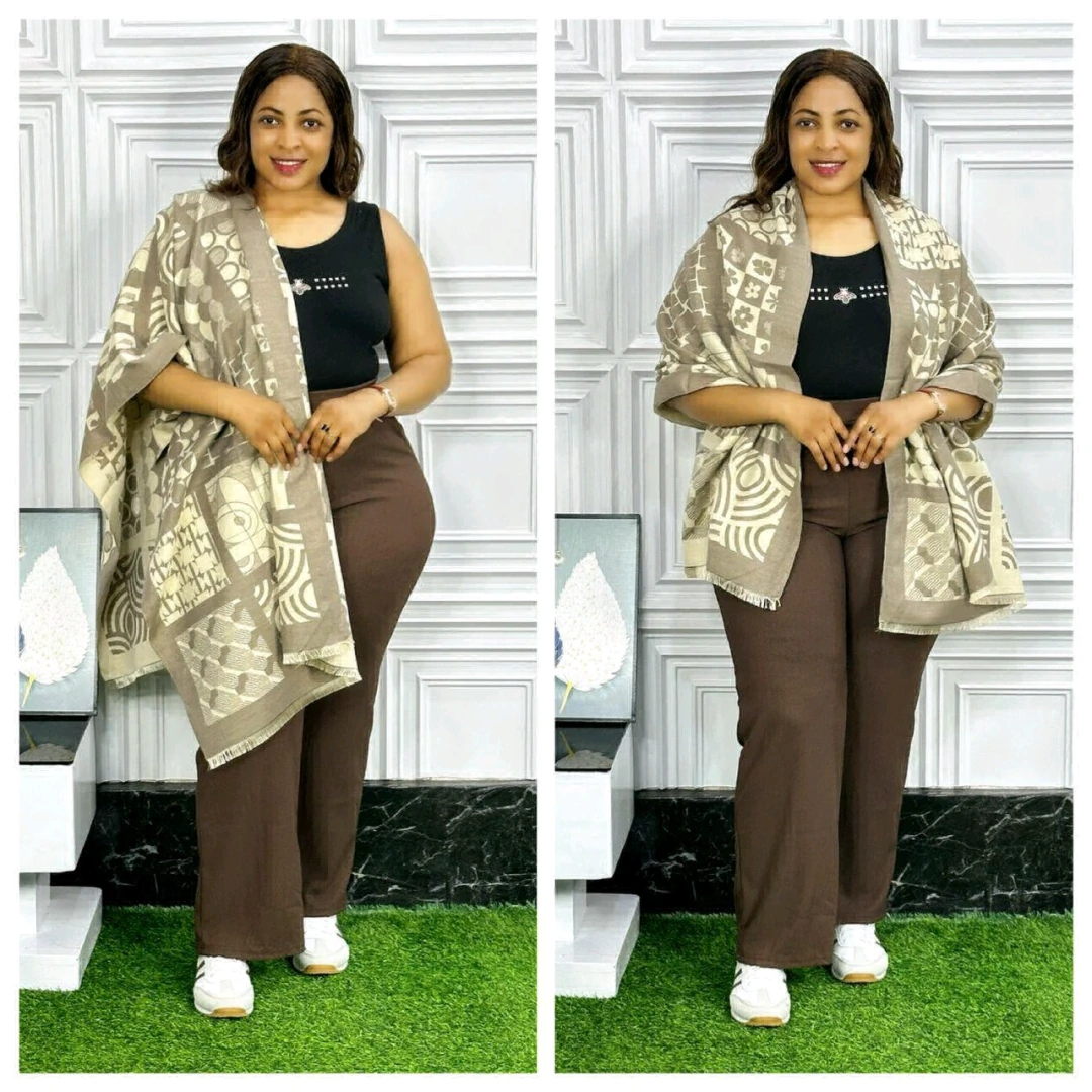 Women's Red and Beige Patterned Jacket/Cardigan thumbnail 9