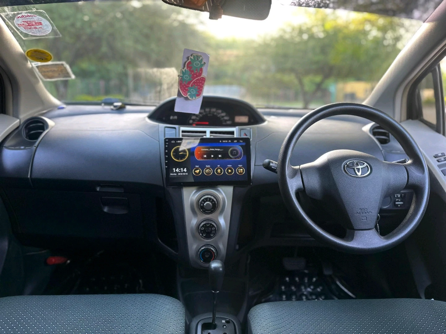Toyota Vitz 2008 Black Low Mileage thumbnail 7
