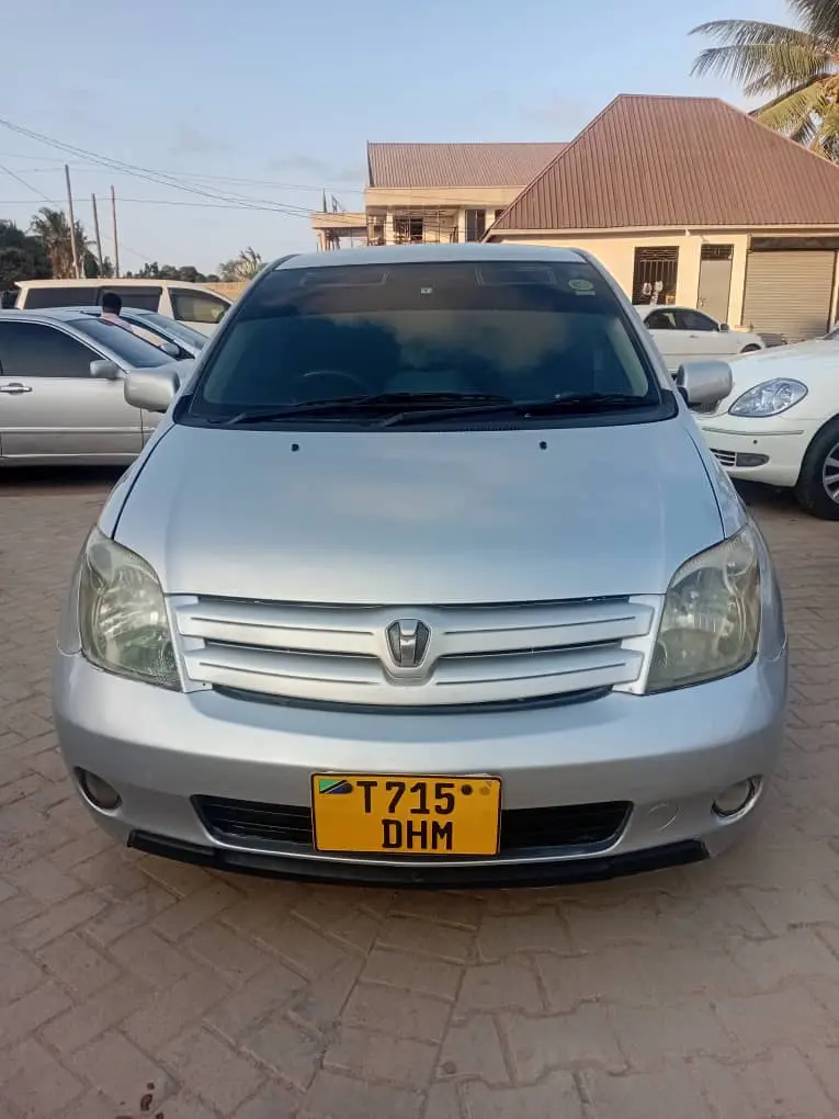 Toyota Ist DHM