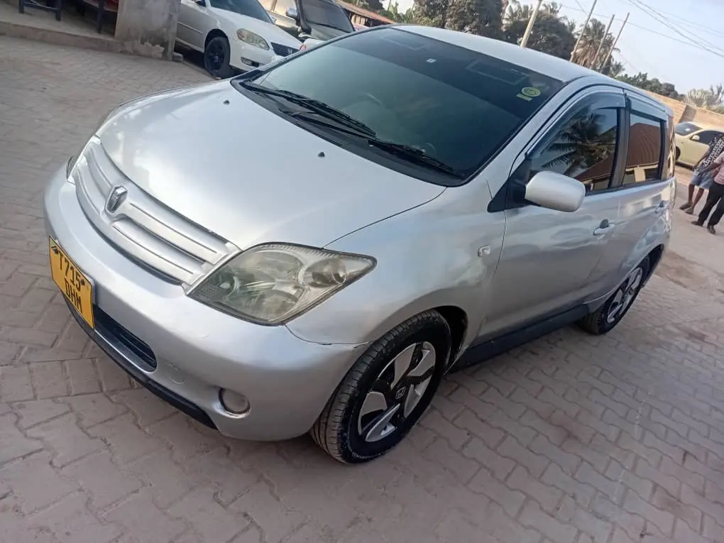 Toyota Ist DHM thumbnail 8