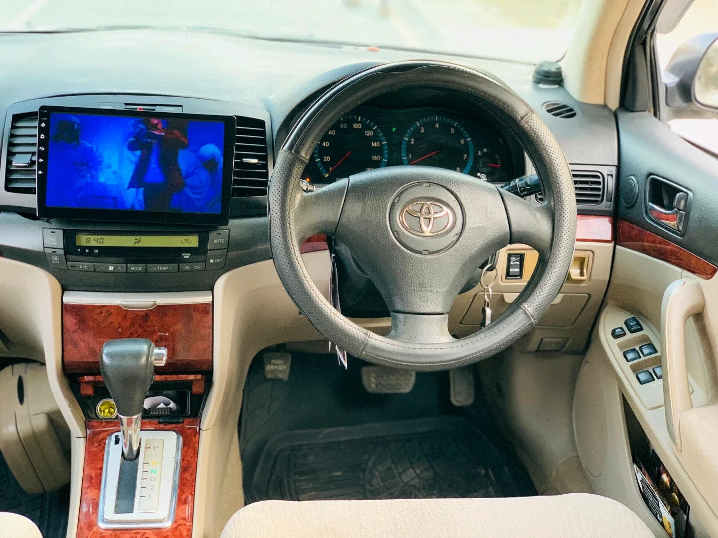 Toyota Premio 2004 Automatic (DXB) thumbnail 7