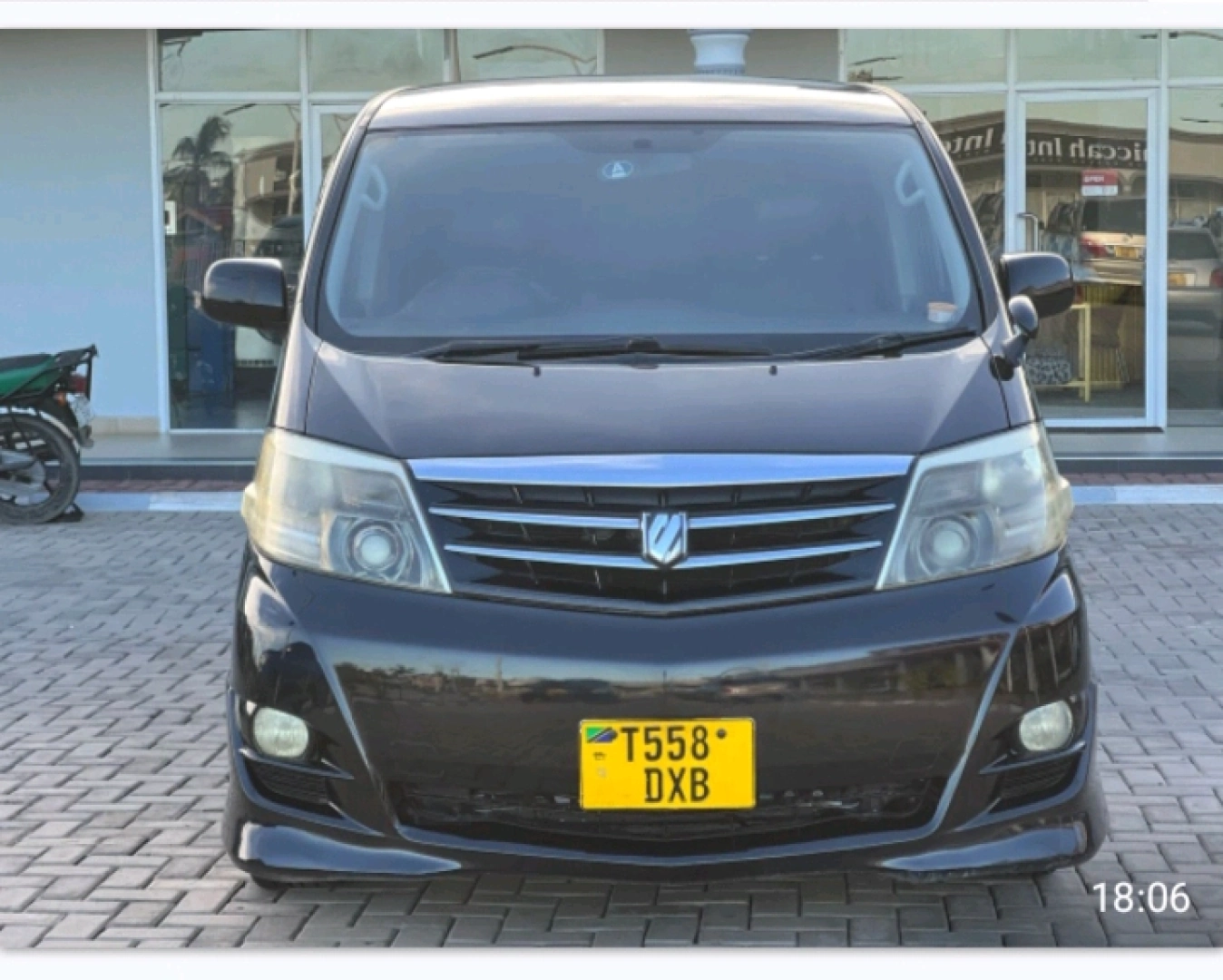 Toyota Alphard 2005 Minivan