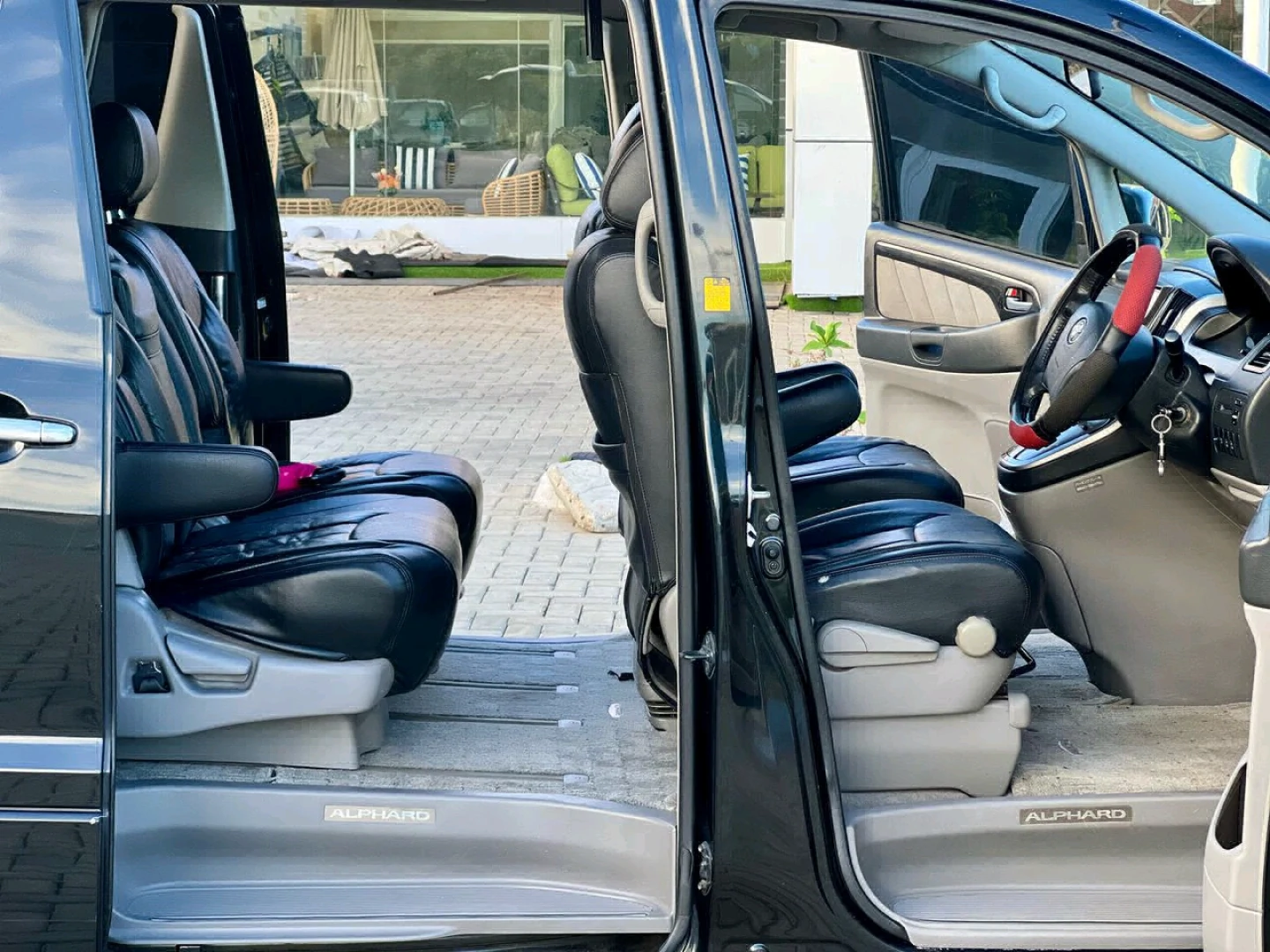 Toyota Alphard 2005 Minivan thumbnail 7