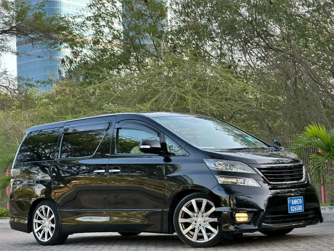 Toyota Vellfire 2009 Black thumbnail 2