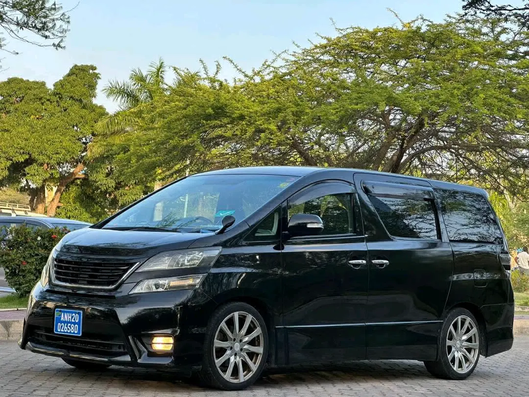Toyota Vellfire 2009 Black thumbnail 3