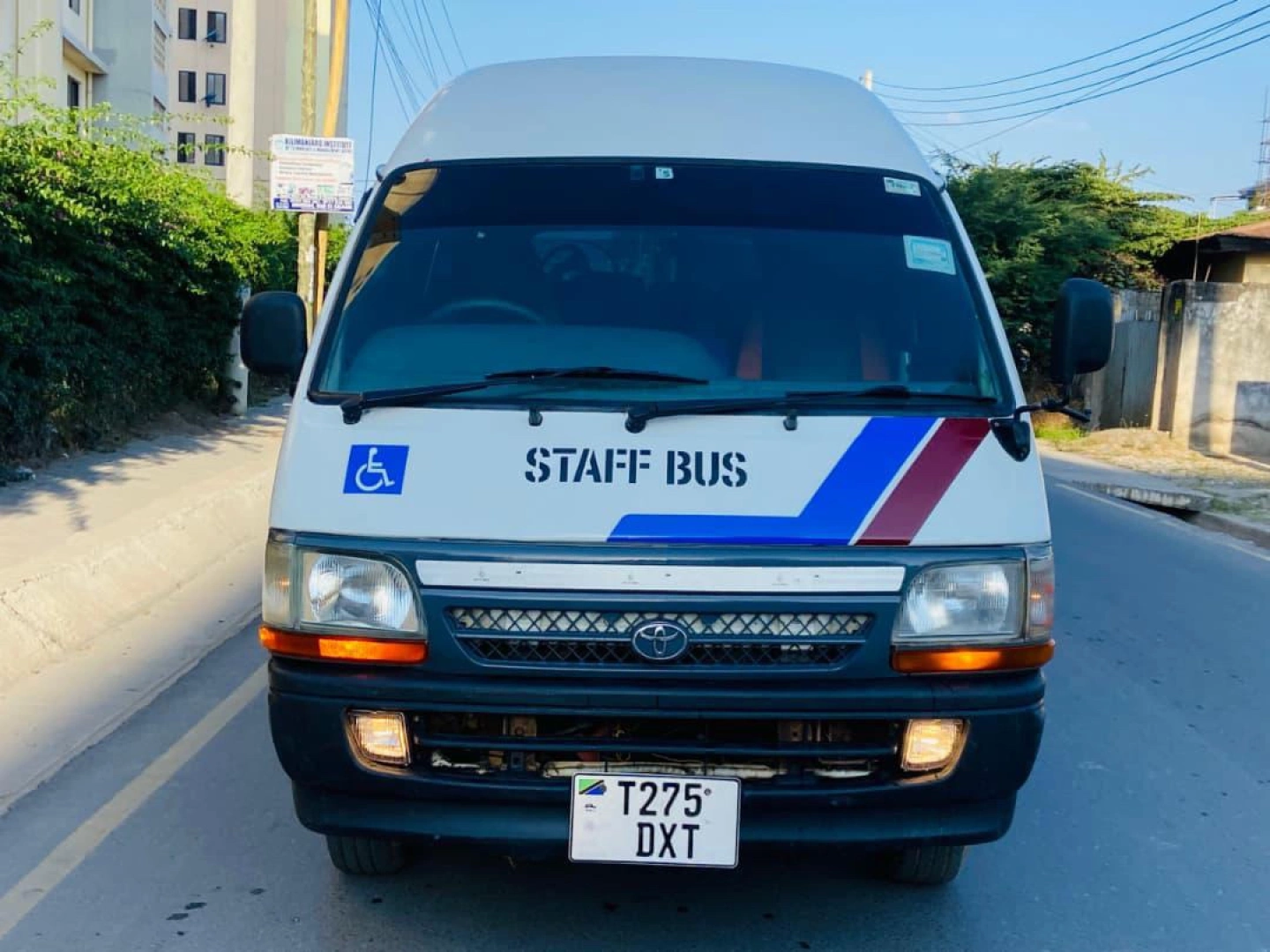 Toyota Hiace DXT Staff Bus Van thumbnail 5