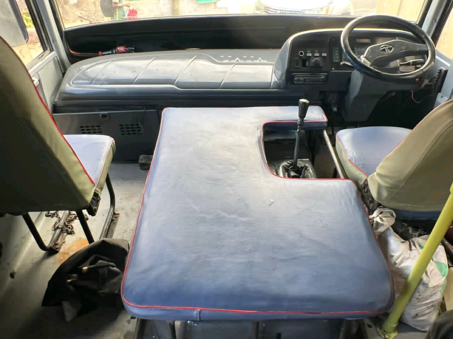 Tata Marcopolo Bus Manual Transmission thumbnail 8