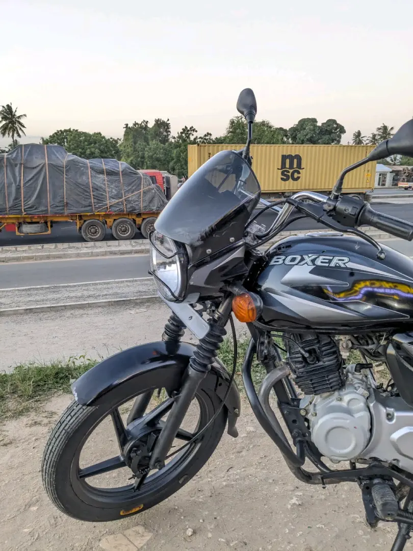 Bajaj Boxer HD 125 (EVS) thumbnail 2