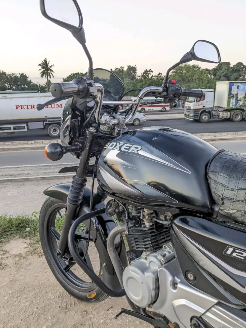 Bajaj Boxer HD 125 (EVS) thumbnail 4