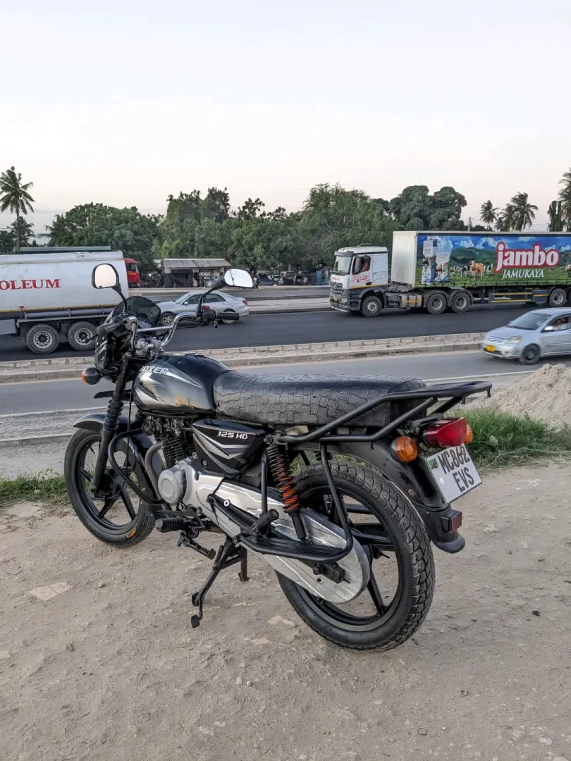 Bajaj Boxer HD 125 (EVS) thumbnail 5