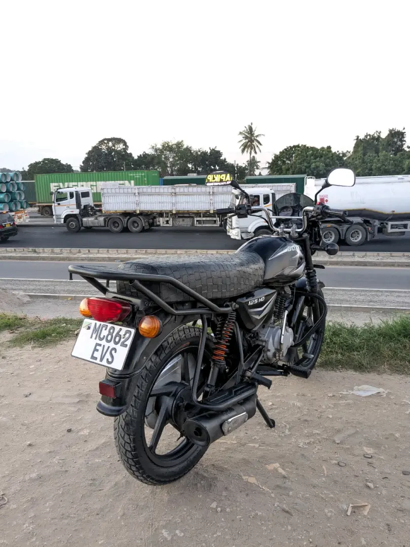 Bajaj Boxer HD 125 (EVS) thumbnail 6