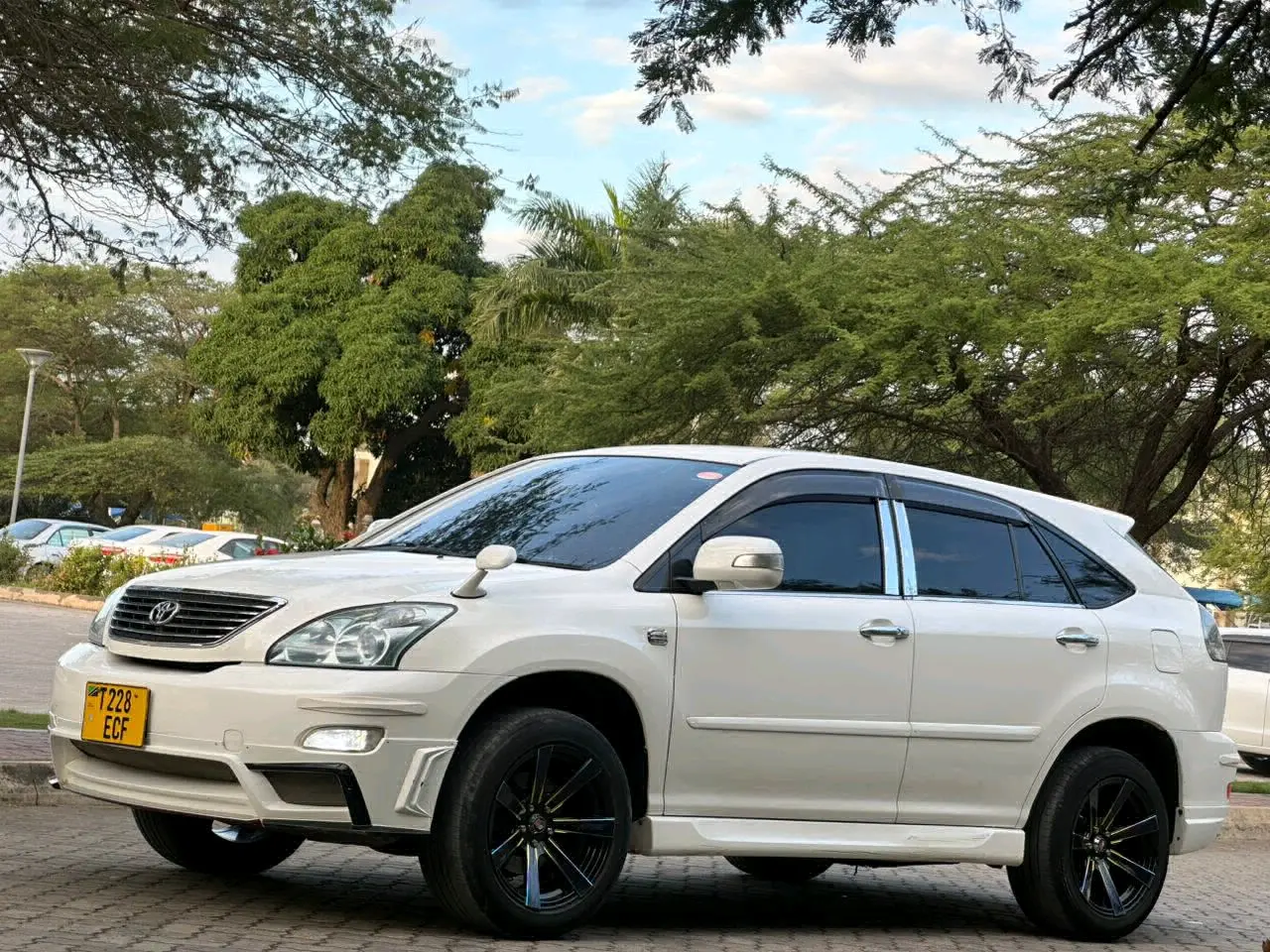 Toyota Harrier 2007 ECF thumbnail 4