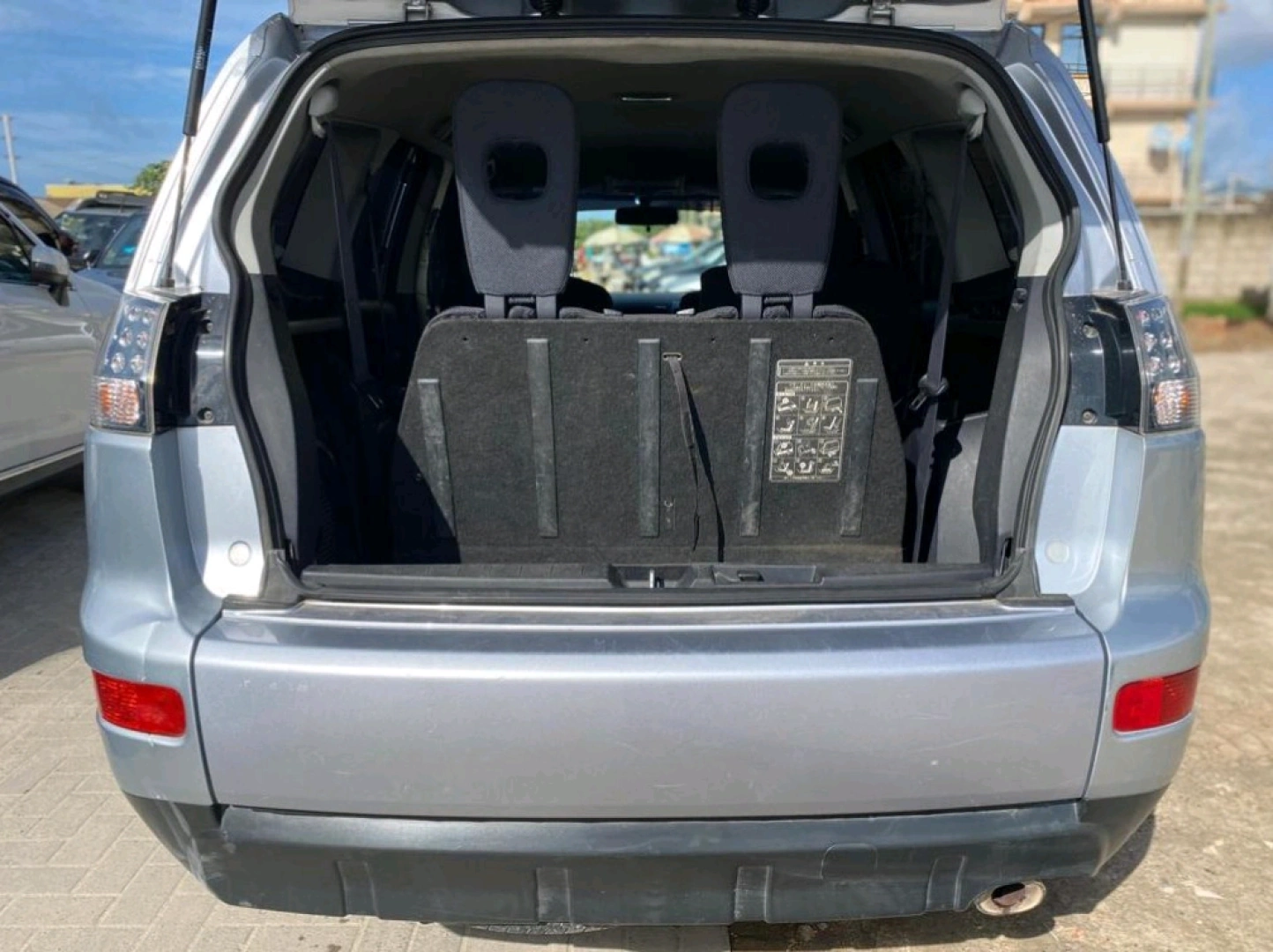 2007 Mitsubishi Outlander 2360 CC (Very Clean) thumbnail 5