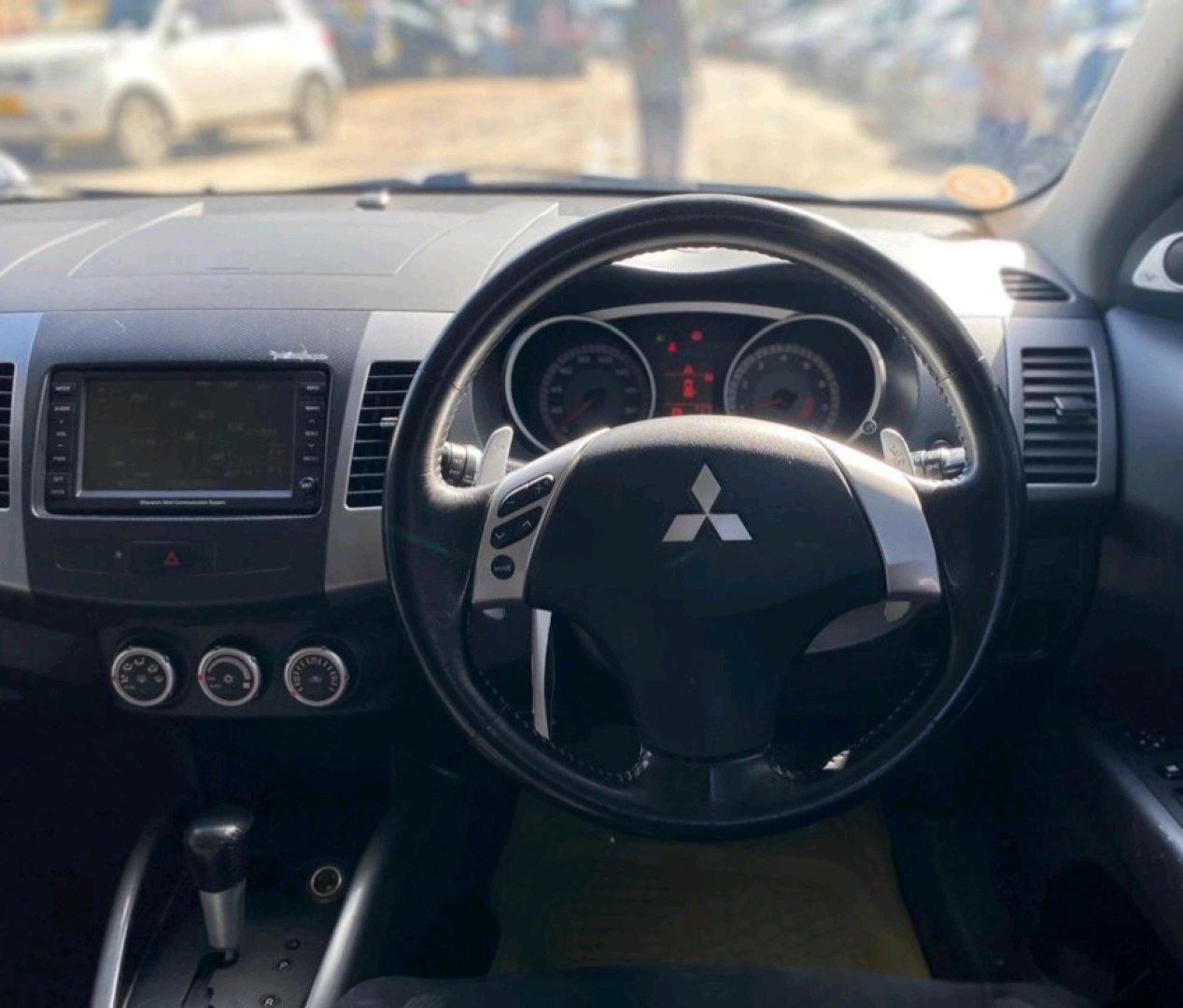 2007 Mitsubishi Outlander 2360 CC (Very Clean) thumbnail 9