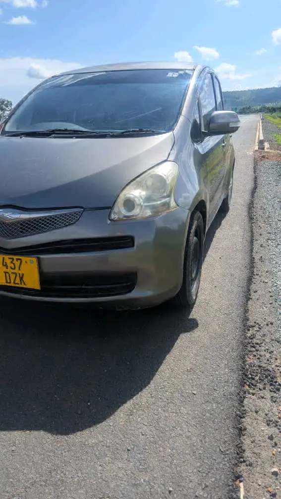 Toyota Ractis 2008 Dark Grey Automatic thumbnail 4