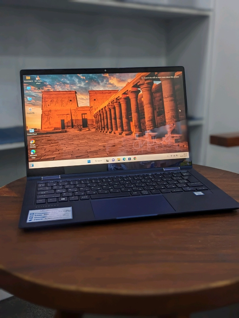 HP EliteBook Dragonfly i5 8GB RAM 256GB SSD Touchscreen 360 Convertible thumbnail 4