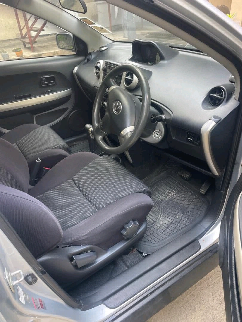 Silver Toyota Ist Compact Car For Sale thumbnail 5