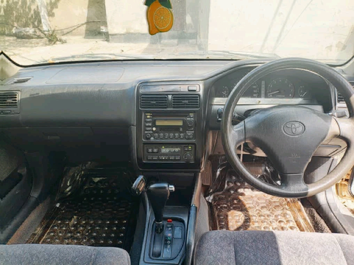 Toyota Carina TI Sedan 2001 thumbnail 3