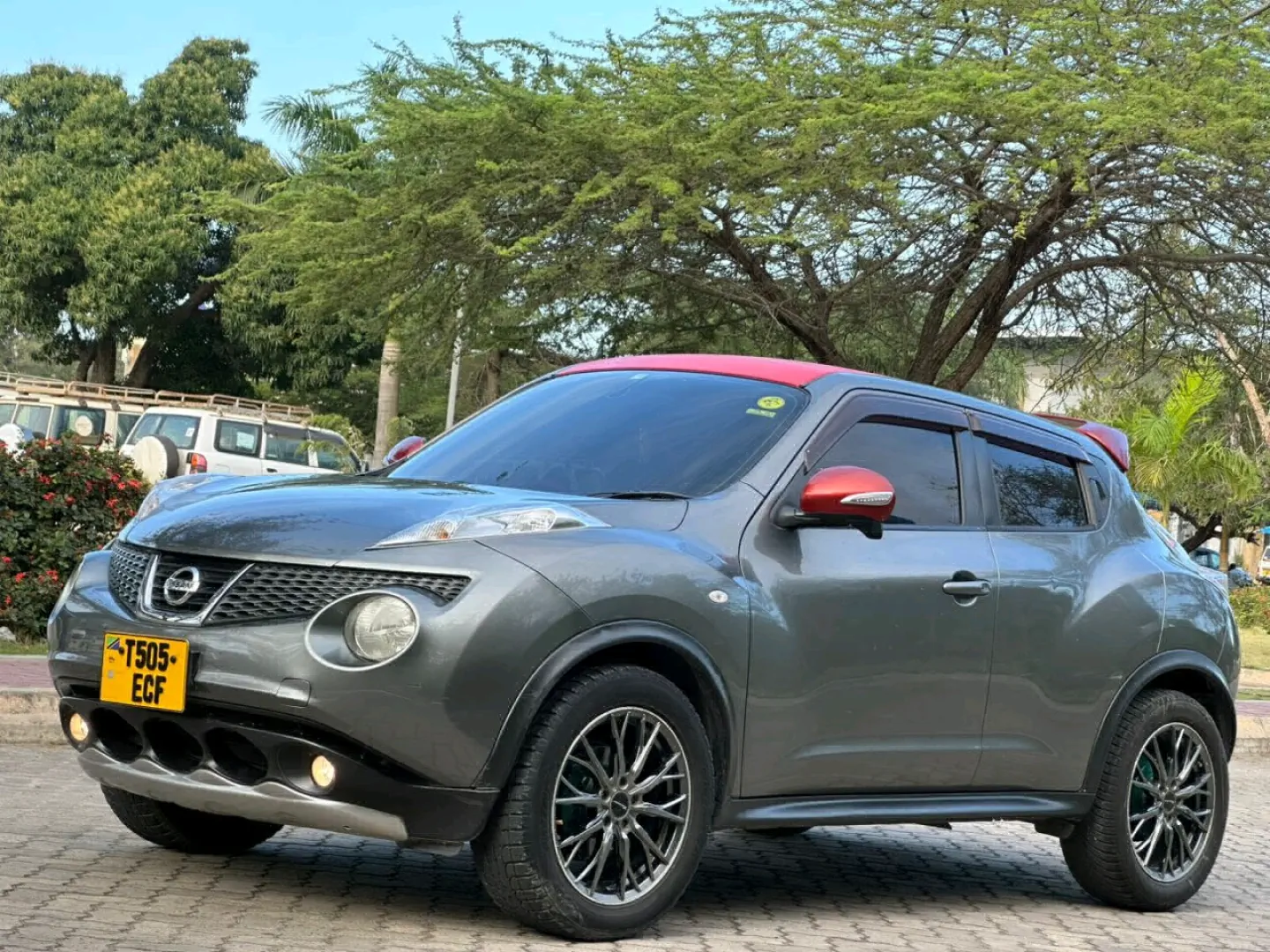 Nissan Juke 2012, 1490cc, Clean Condition thumbnail 3