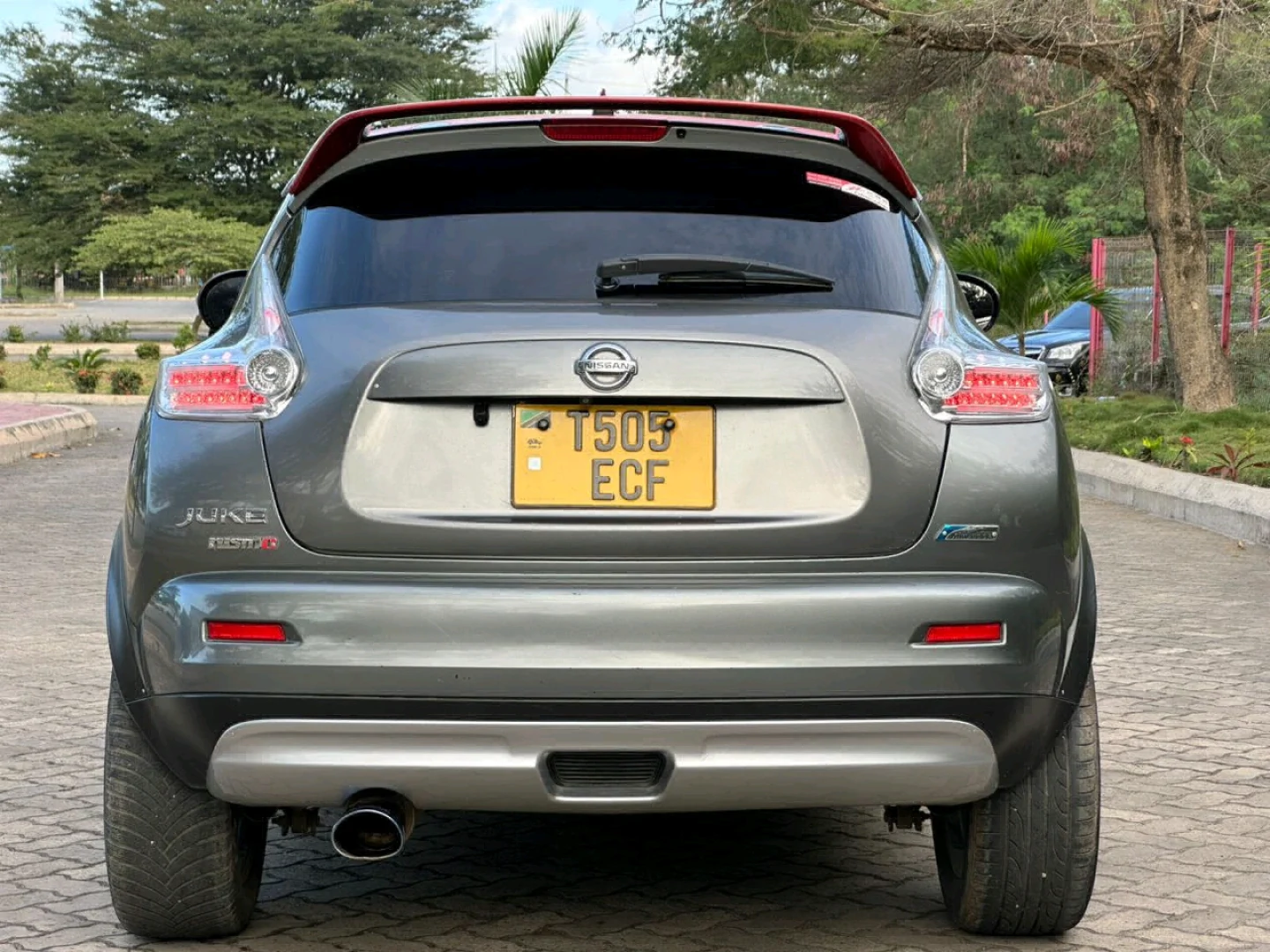 Nissan Juke 2012, 1490cc, Clean Condition thumbnail 7