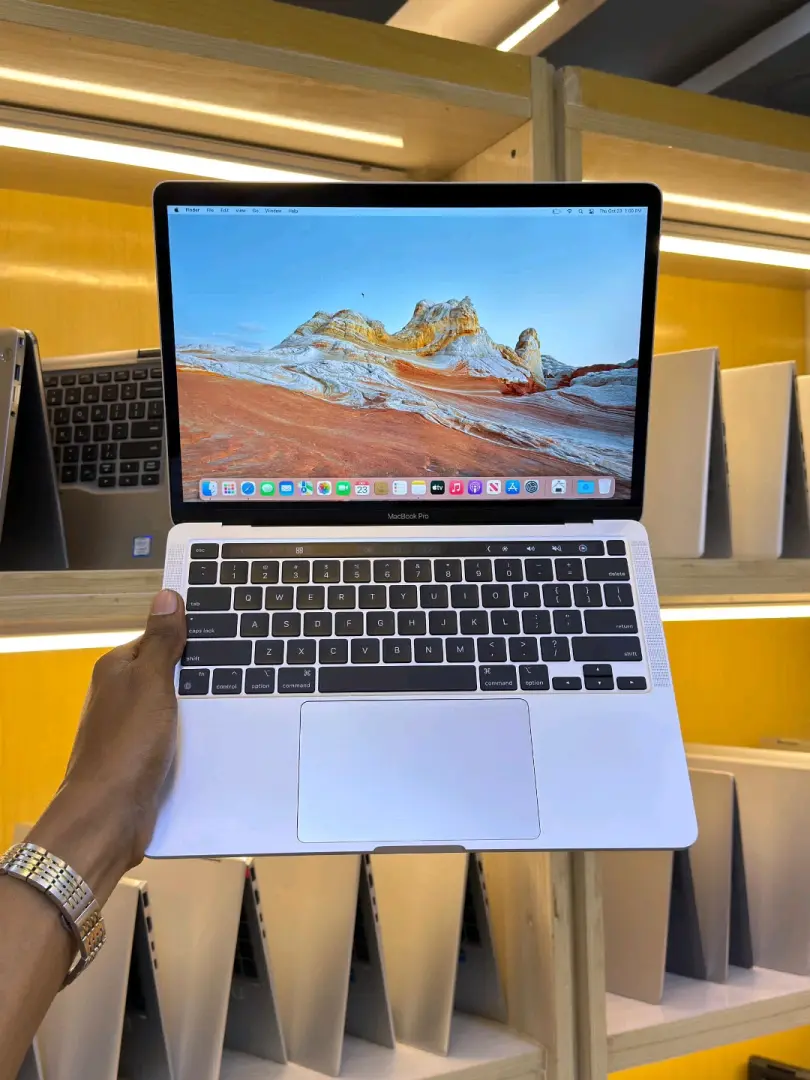MacBook Pro 13-inch 2020 M1 Chip 8GB/256GB thumbnail 5