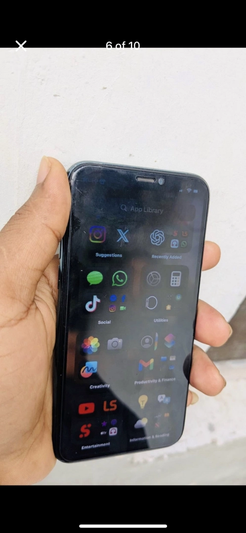 Used iPhone 11 Pro 64GB (100% Battery Health) thumbnail 5