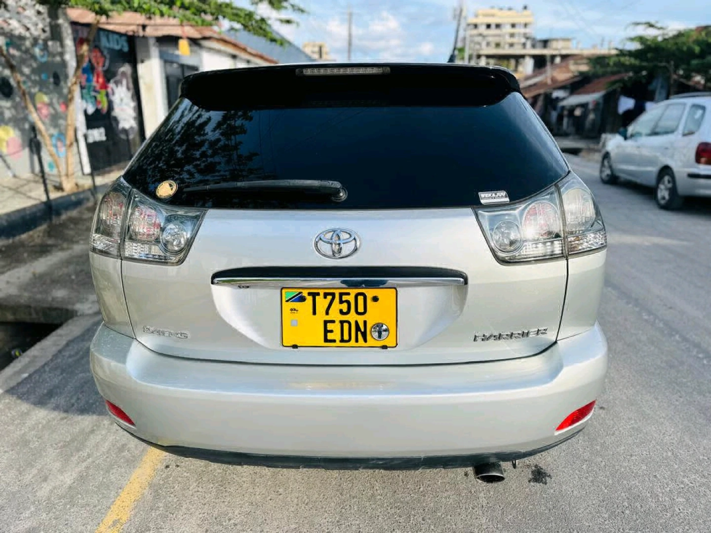 Toyota Harrier 2005 Silver Low Mileage thumbnail 7