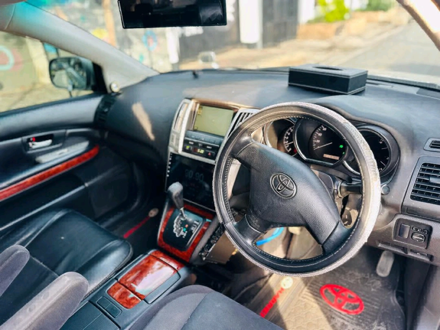 Toyota Harrier 2005 Silver Low Mileage thumbnail 9