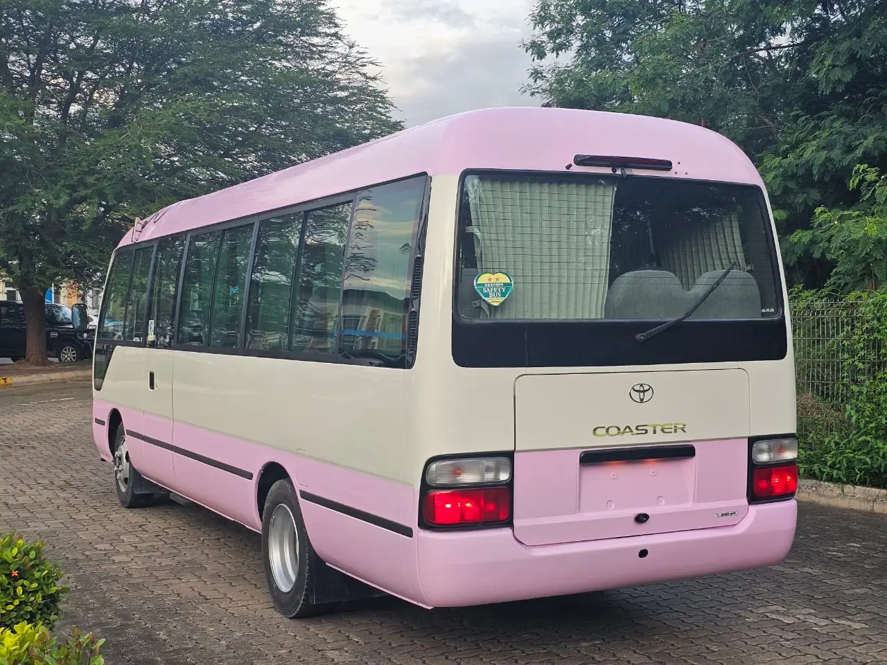 Toyota Coaster 2007 (29 Seats) thumbnail 2