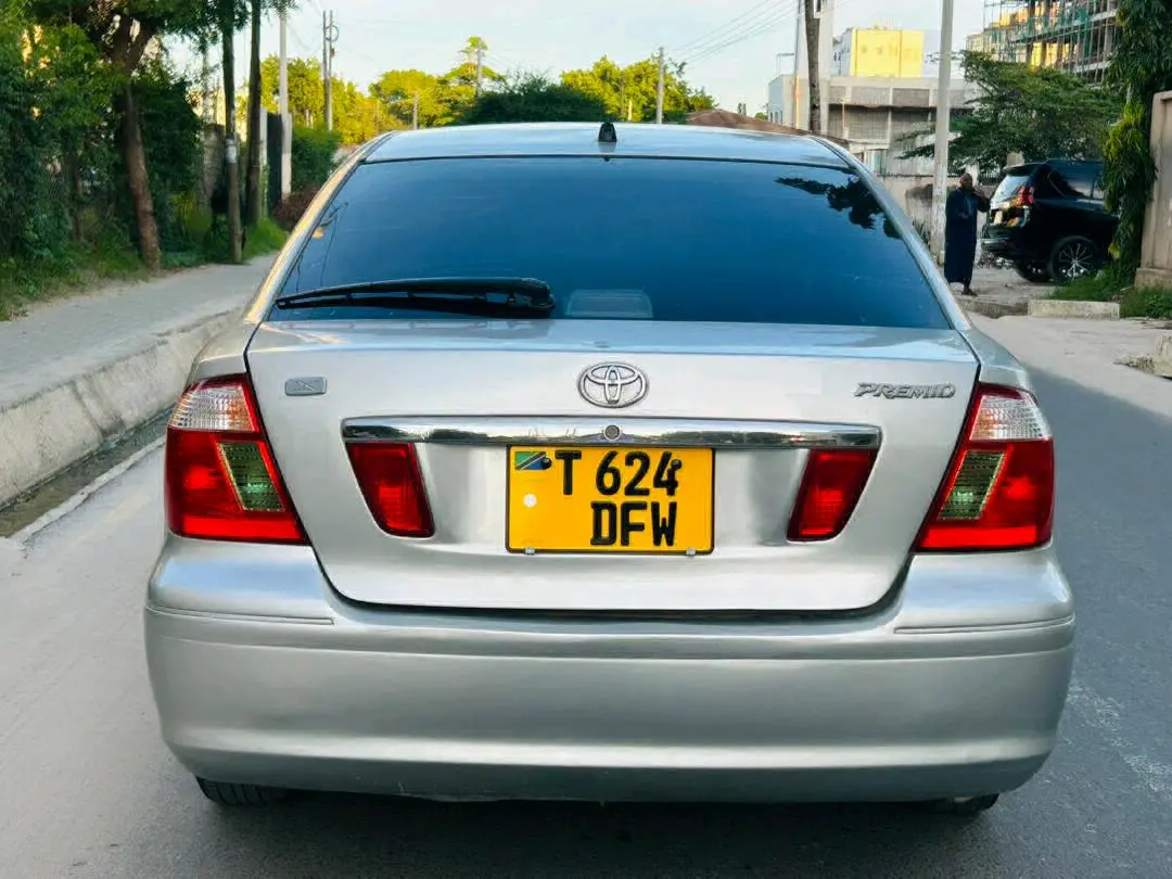 Toyota Premio 2006 (DFW)