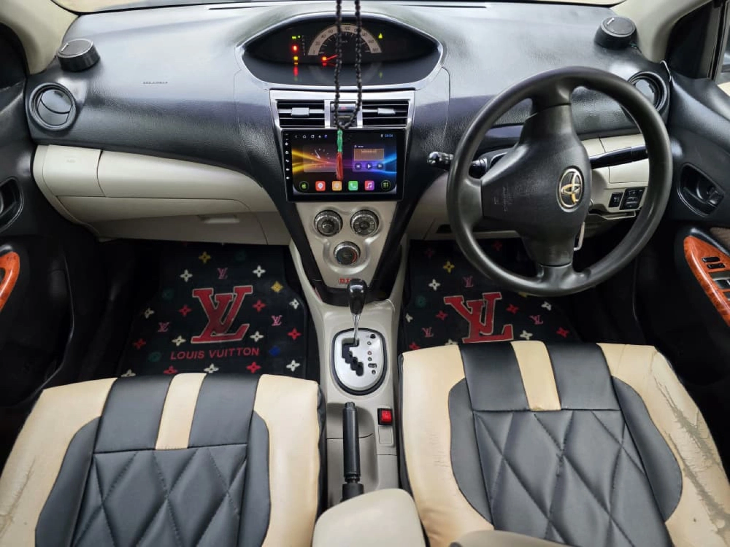 Toyota Belta Sedan 1200cc Full AC thumbnail 8