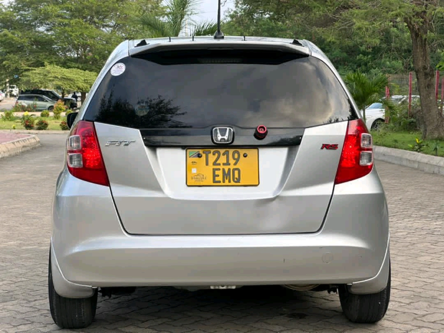 2008 Silver Honda Fit 1490cc thumbnail 4