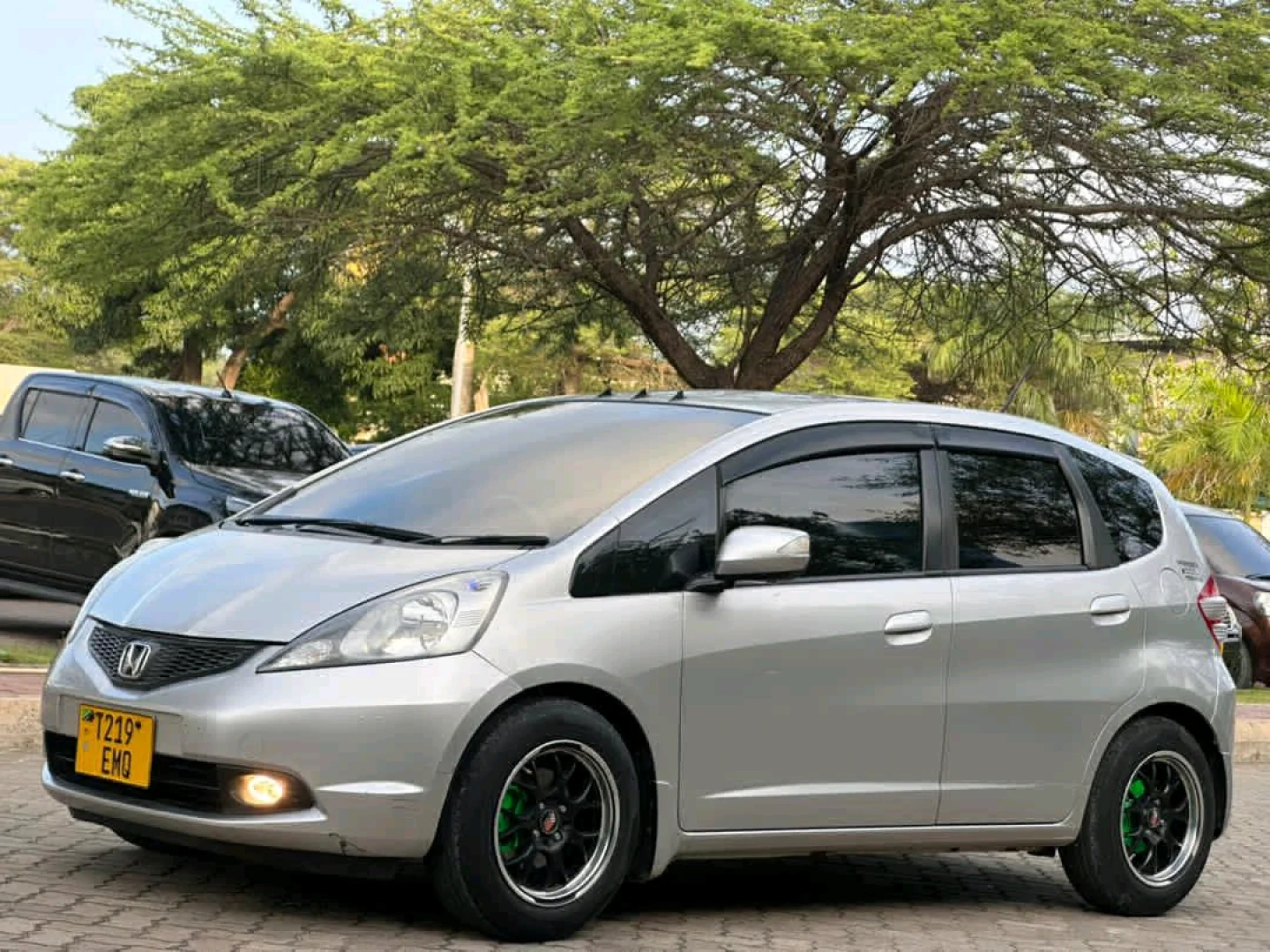 2008 Silver Honda Fit 1490cc thumbnail 6