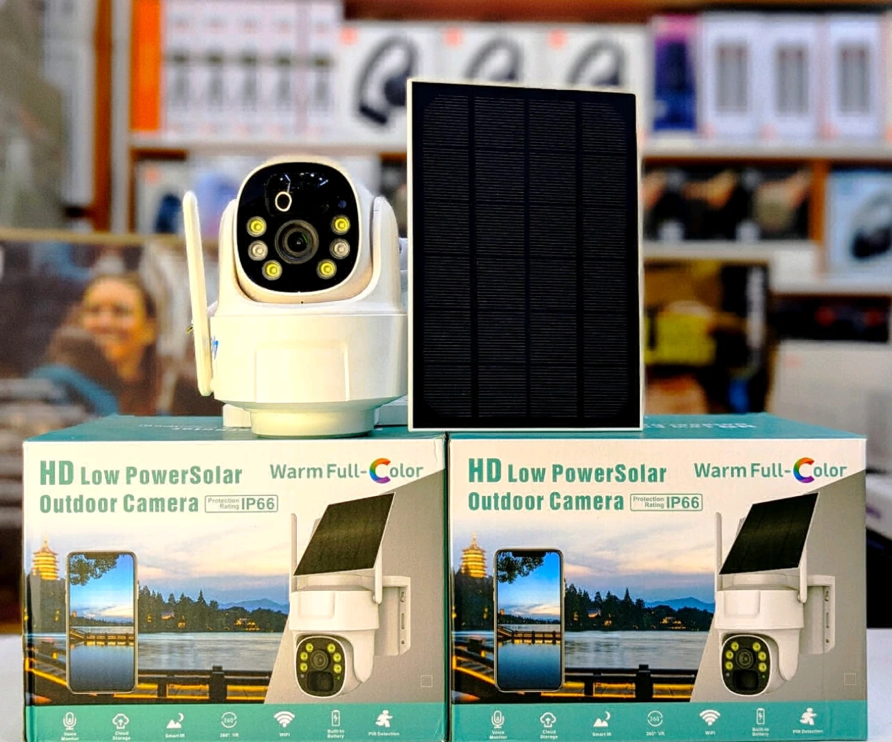 Solar-Powered Outdoor Security Camera (IP66, Full-Color Night Vision)