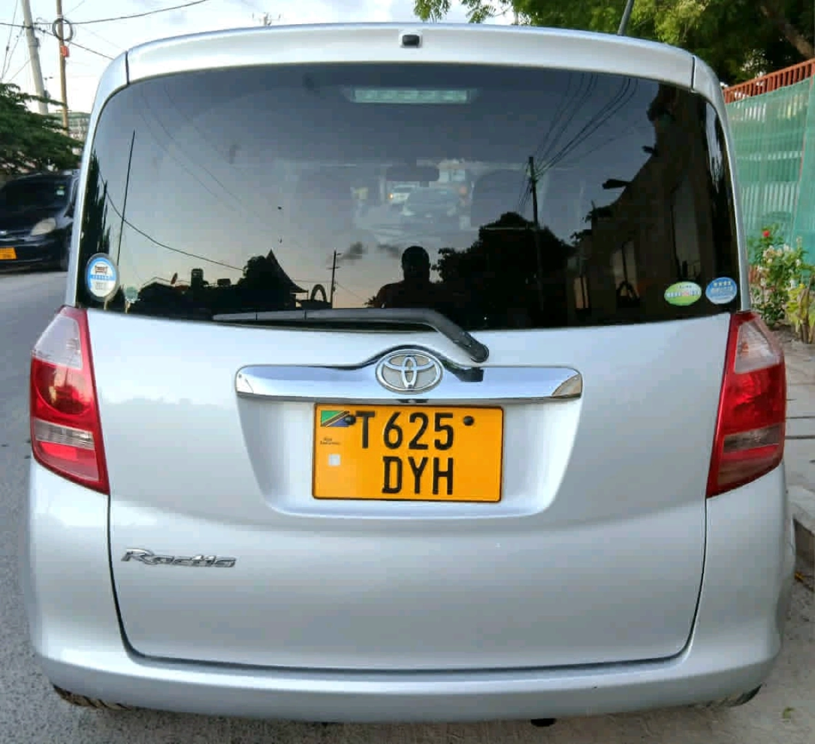 Used Toyota Ractis DYH 1290cc