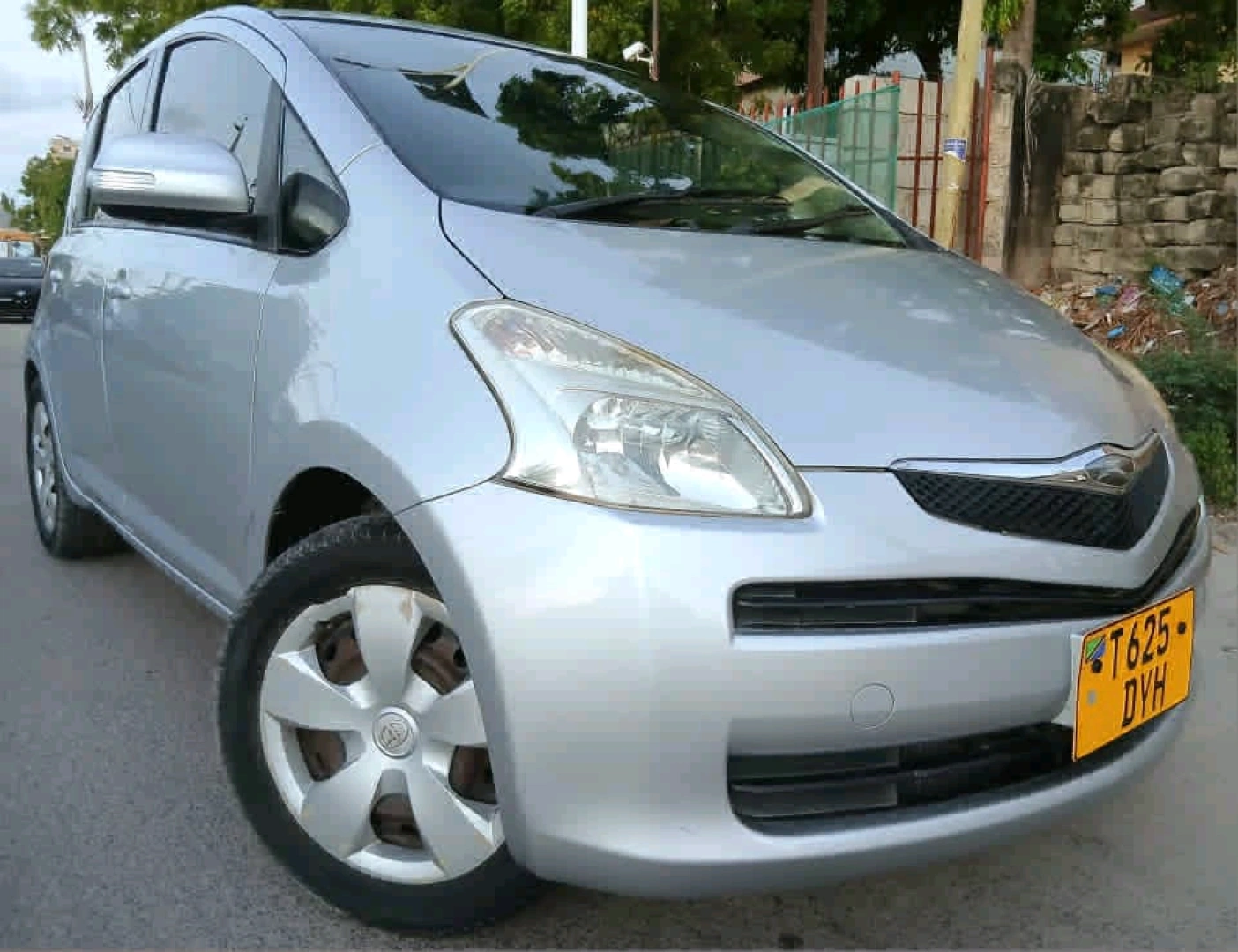 Used Toyota Ractis DYH 1290cc thumbnail 6