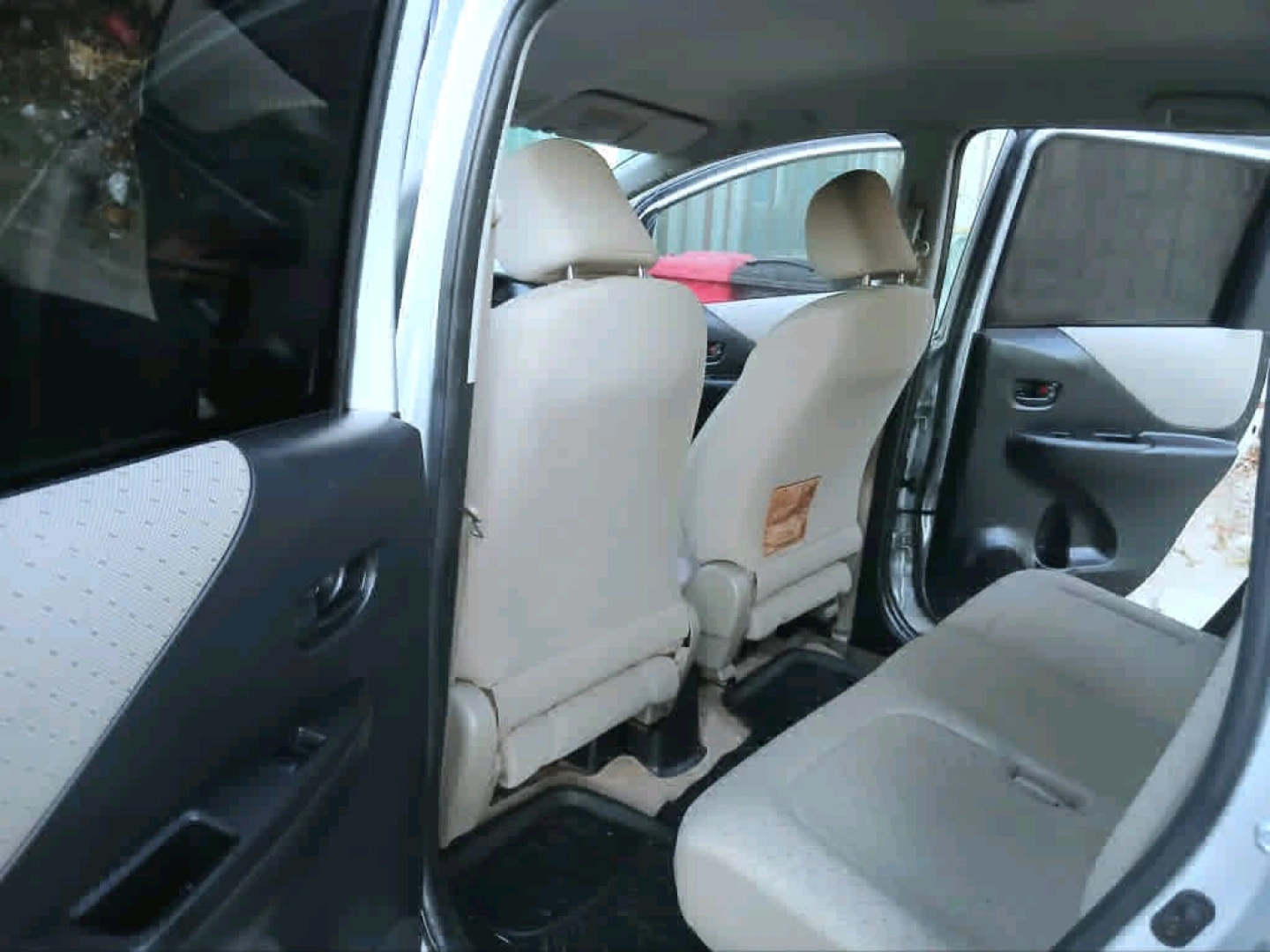 Used Toyota Ractis DYH 1290cc thumbnail 8