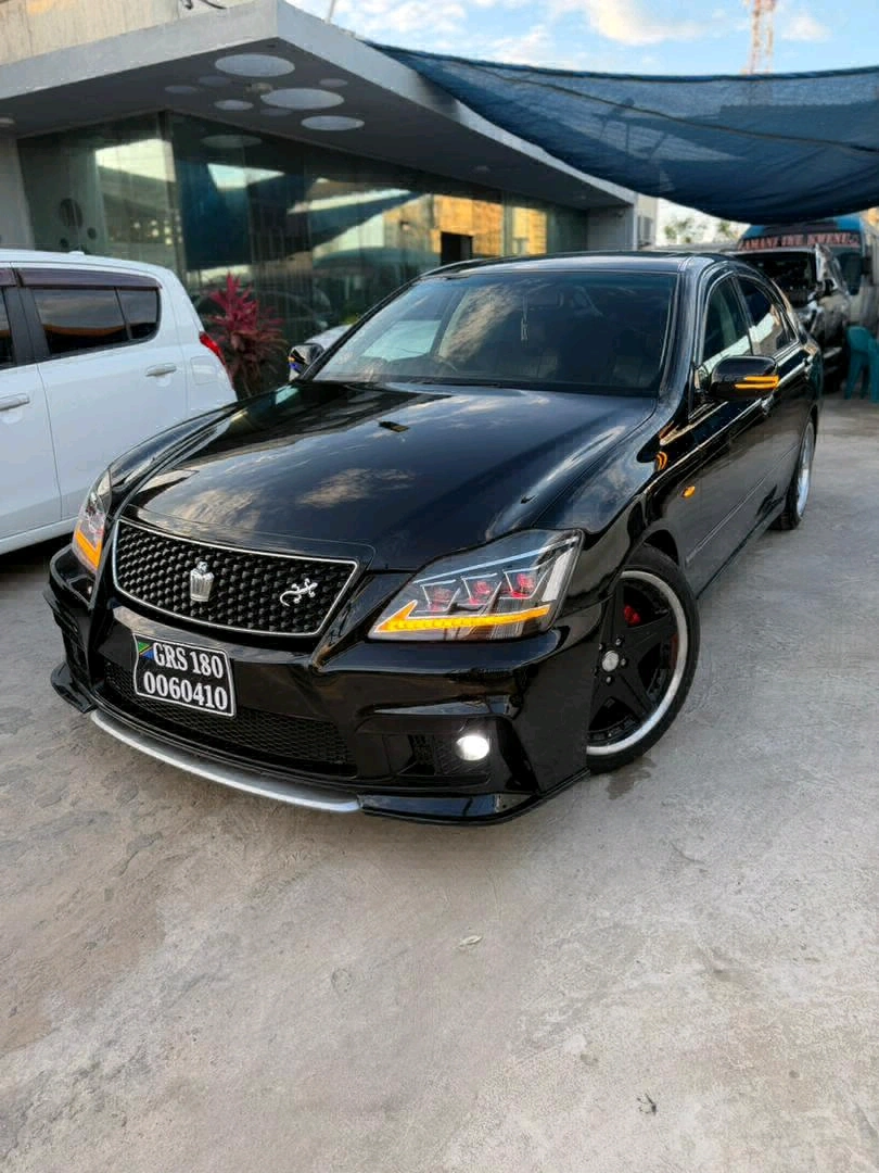 Black Customized Toyota Crown 2007 Sedan
