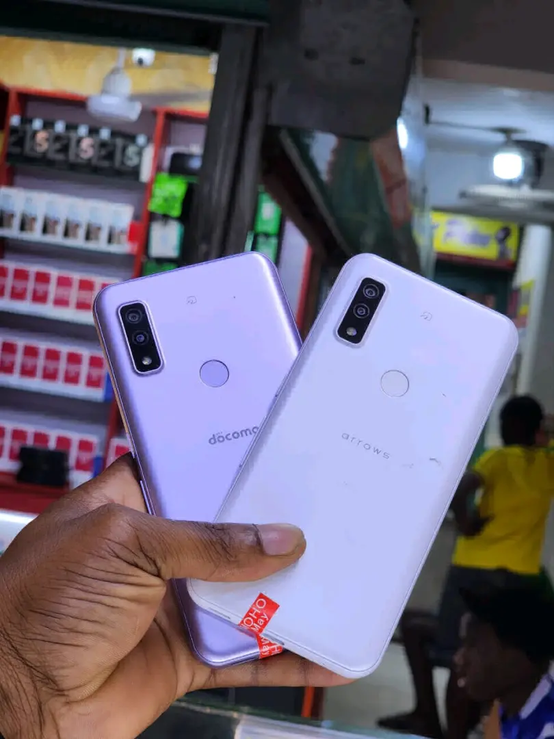Fujitsu Arrows We 64GB