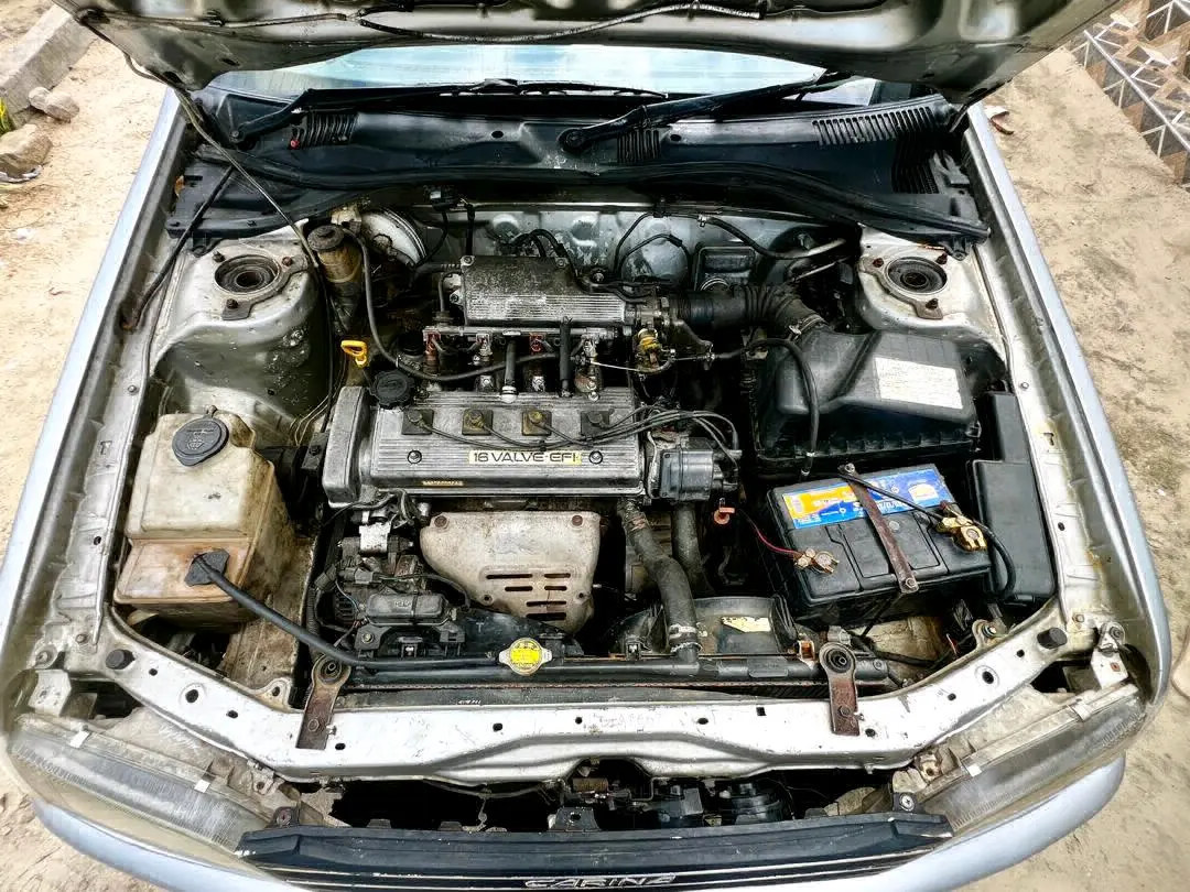 Toyota Carina Sedan thumbnail 7