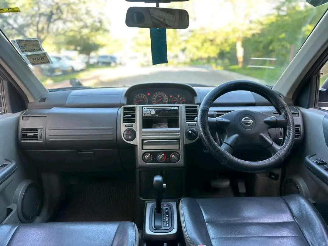 Nissan X-Trail 2005 thumbnail 8