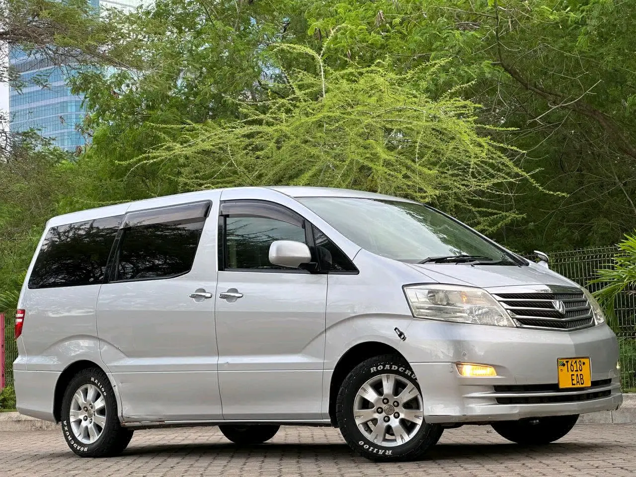Toyota Alphard 2006, Silver thumbnail 6