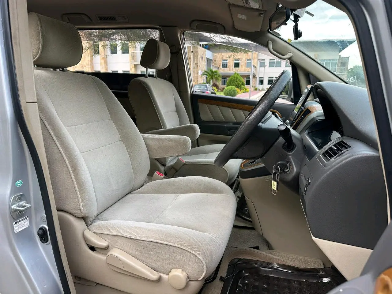Toyota Alphard 2006, Silver thumbnail 8
