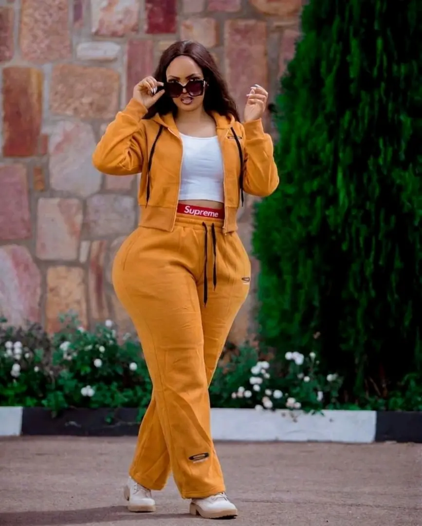 3-Piece Women's Tracksuit Set thumbnail 2