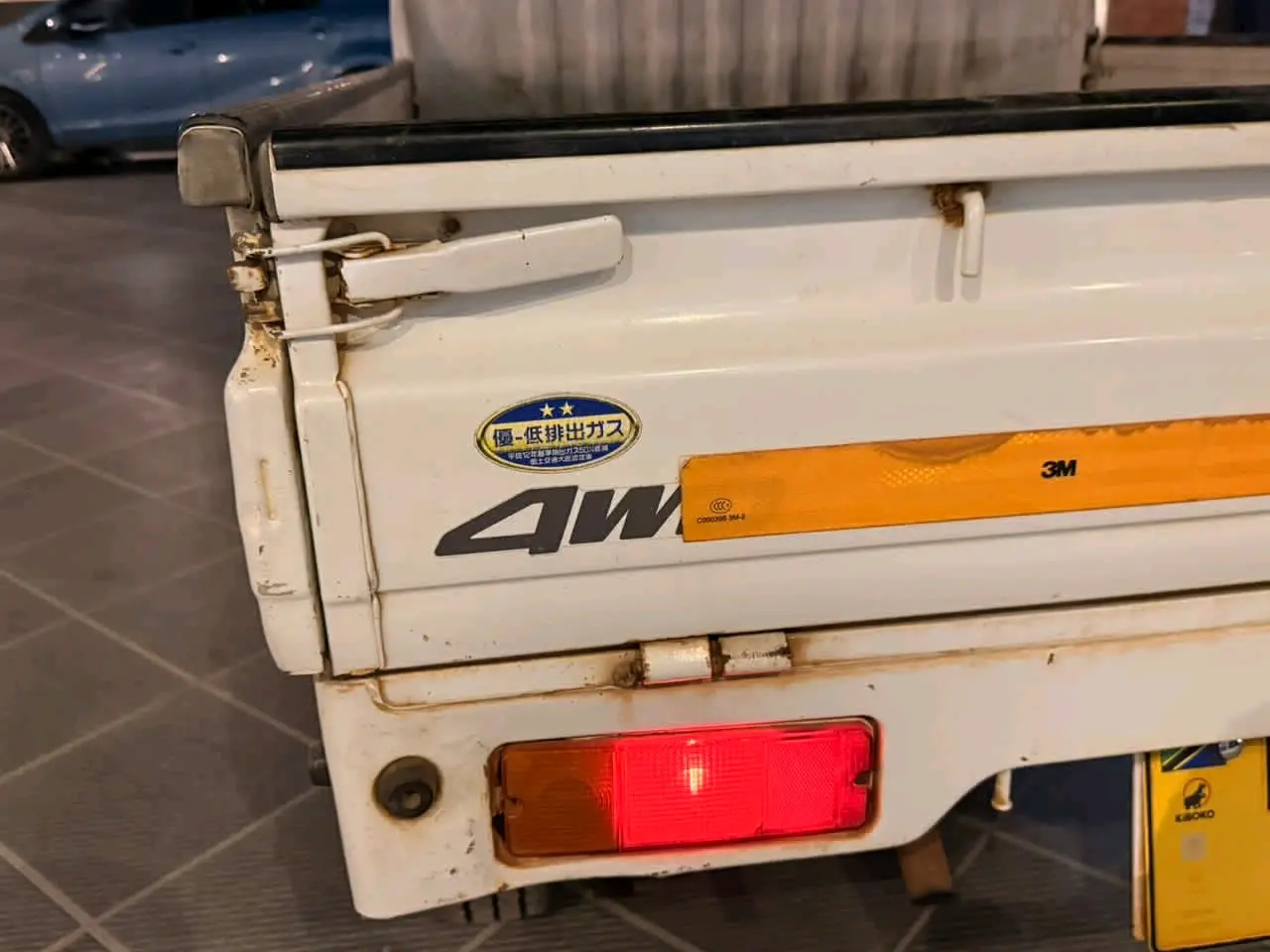 Suzuki Carry Mini Truck 2004 4WD thumbnail 7