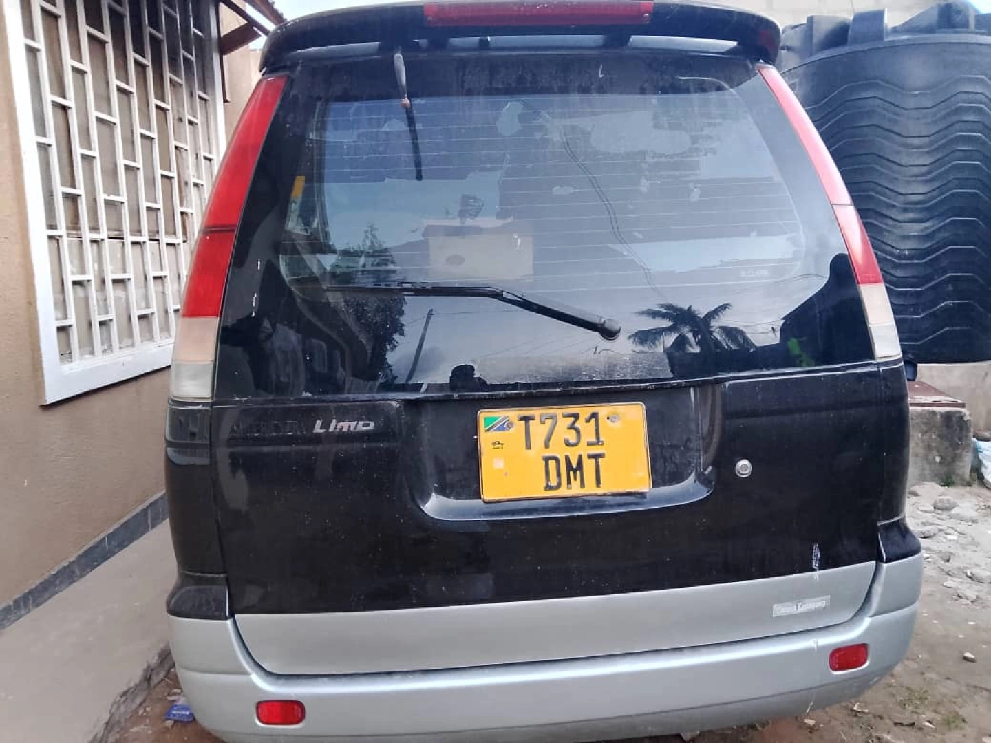 Toyota Noah SR40 Van for Sale thumbnail 6