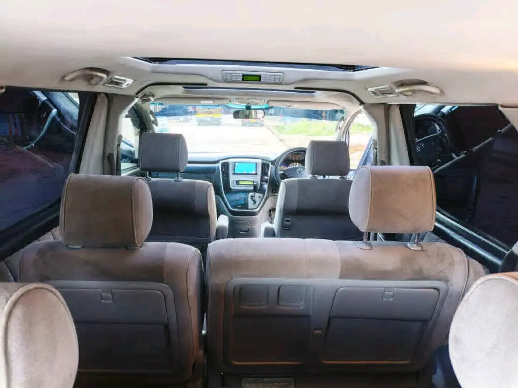 Toyota Alphard Minivan Silver thumbnail 2