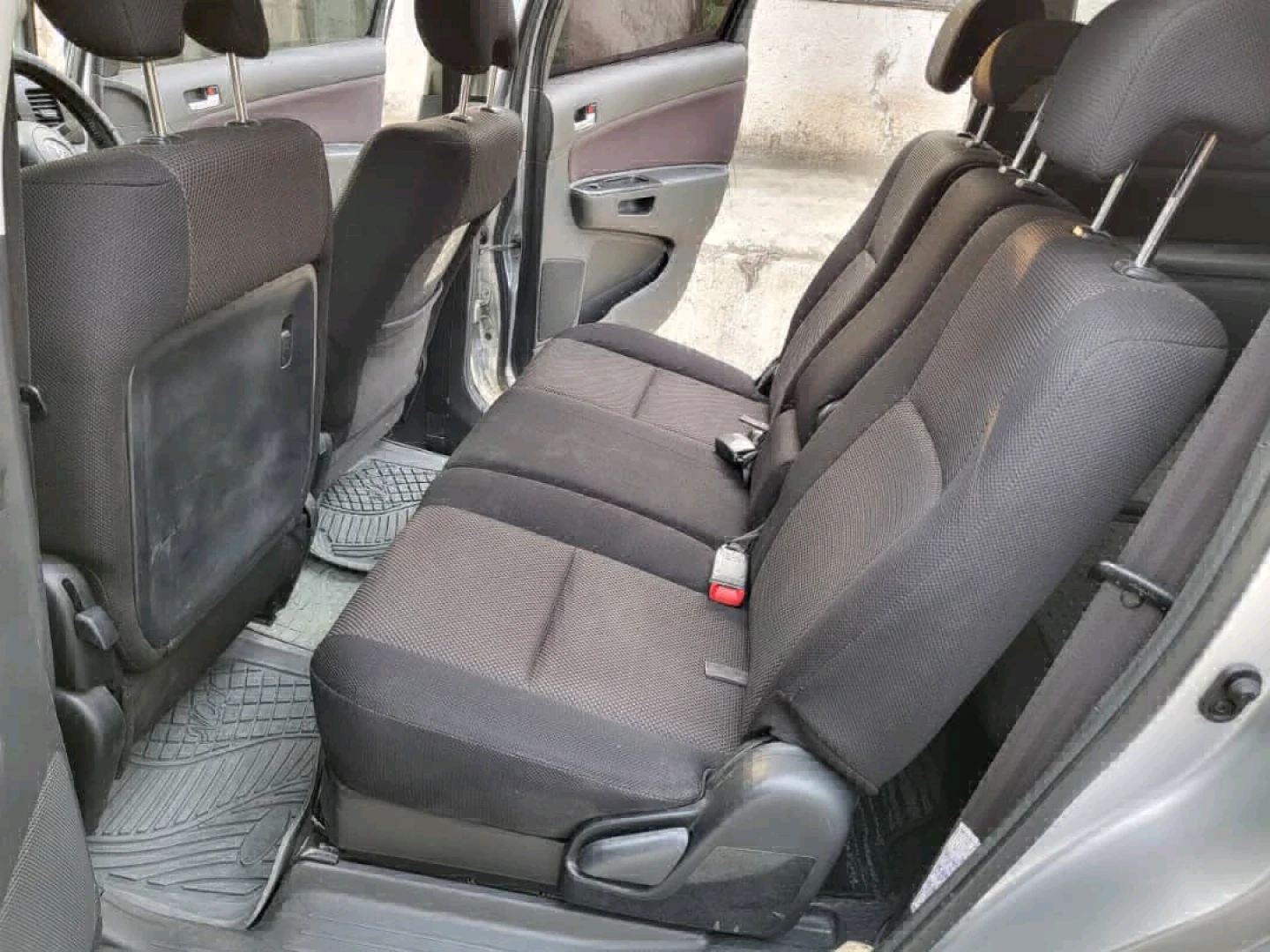 Toyota Wish 2005 Silver 1790 CC thumbnail 8