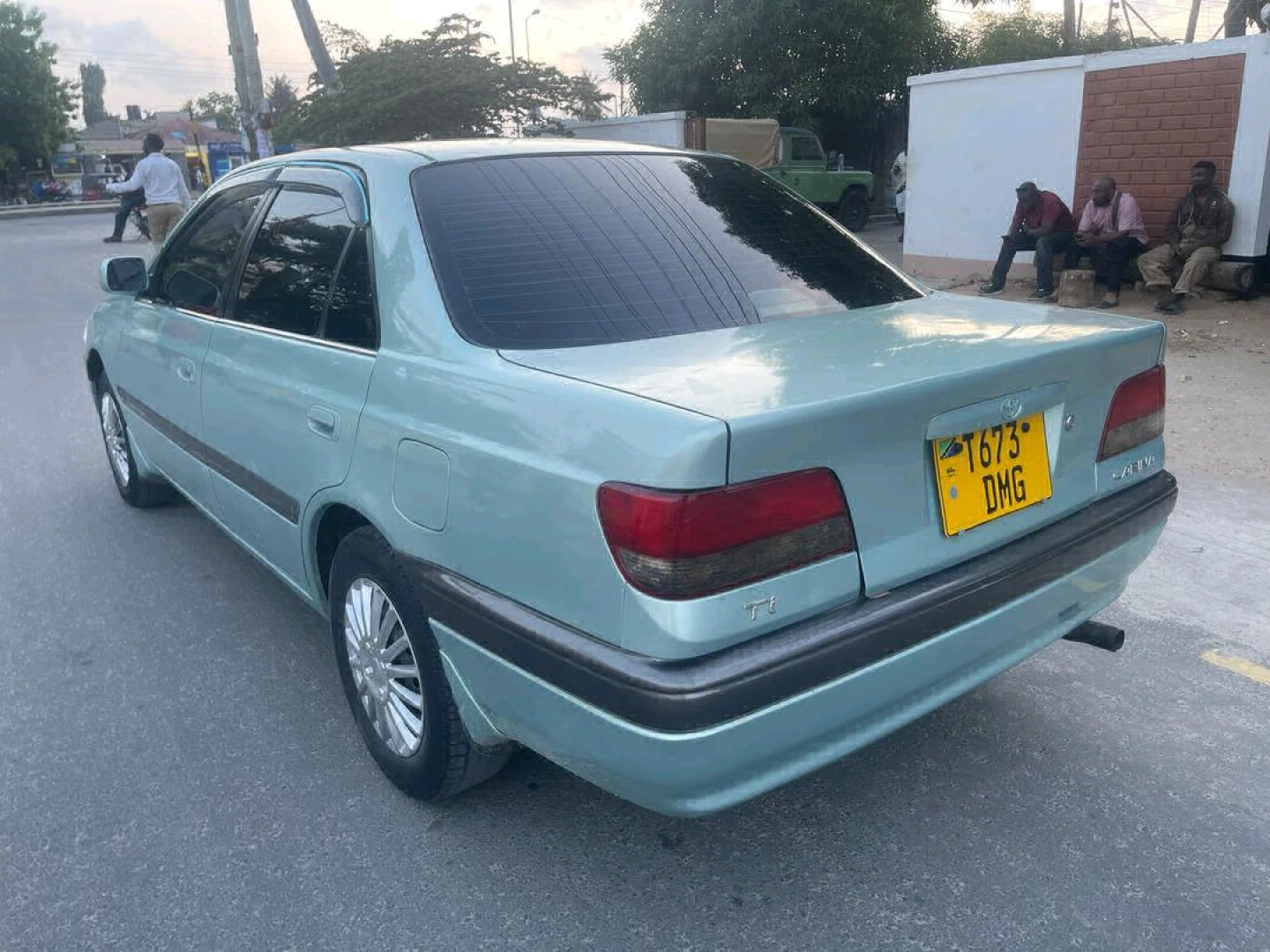 Toyota Carina TI Manual Sedan (DMG) thumbnail 5