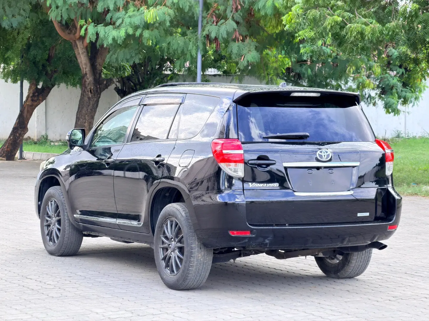 Toyota Vanguard 2012 thumbnail 3